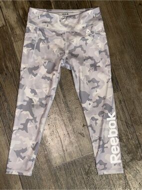 Reebok Girls' Gray Camo Leggings with White Logo